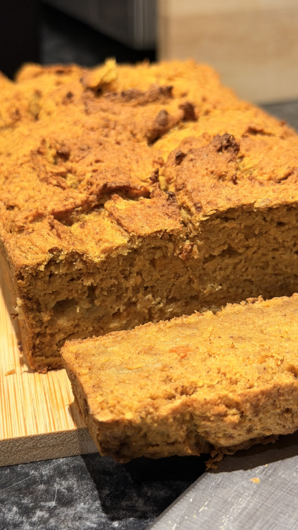Carrot and apple pulp cake