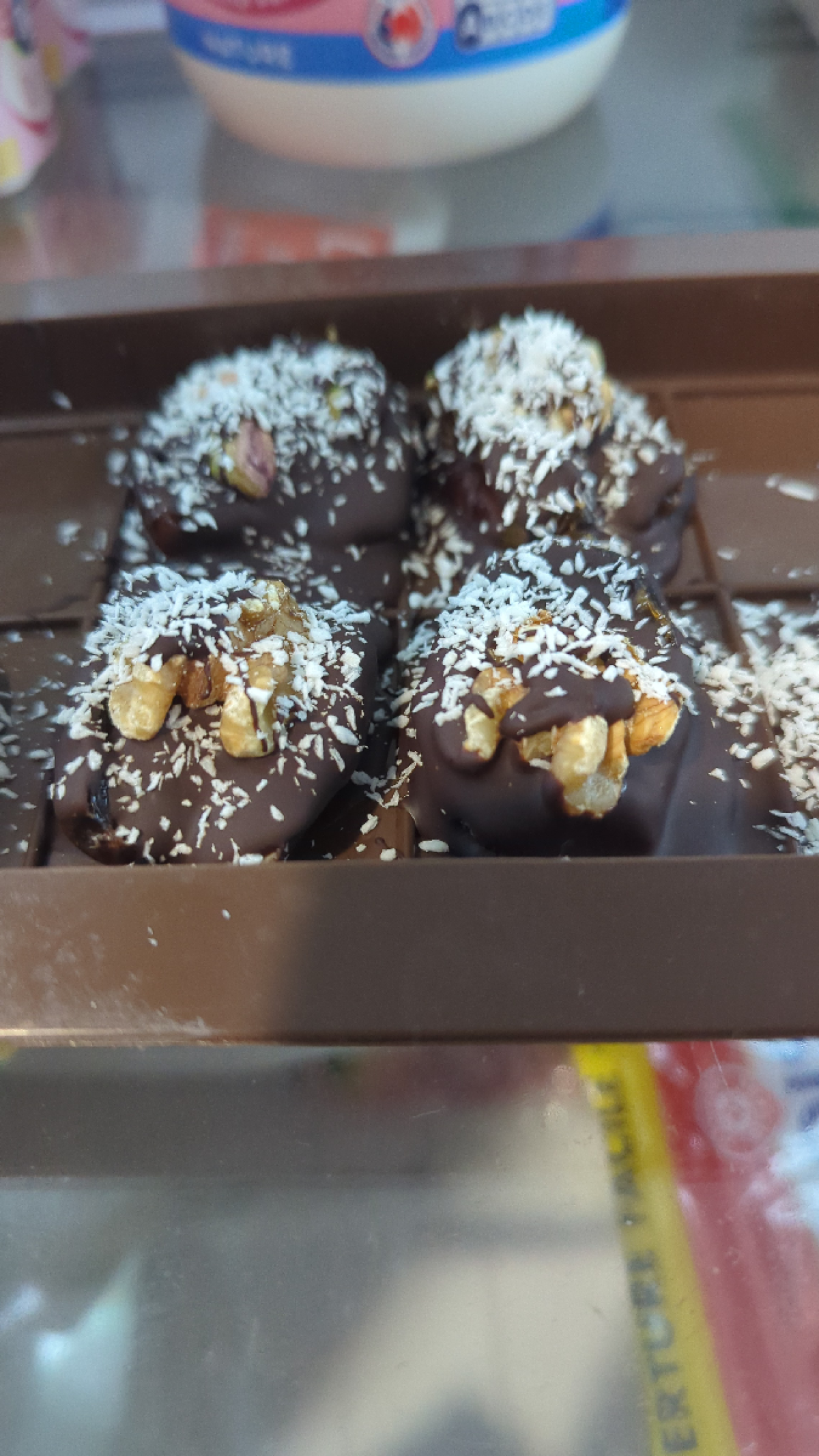 Bouchée chocolat noir datte beurre cacahuète et fruits secs