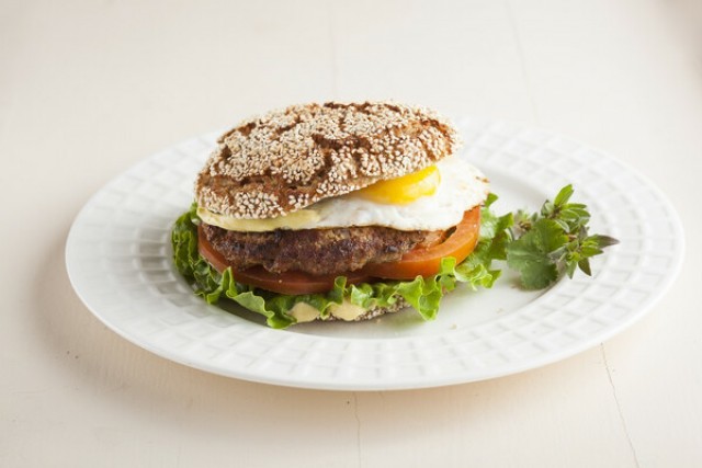 Hamburger con uovo