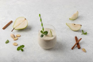 Cocktail pera-zenzero