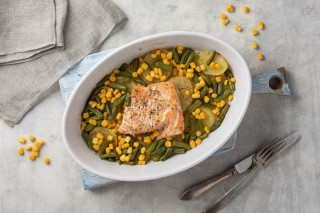 Saumon aux haricots, maïs et pommes de terre