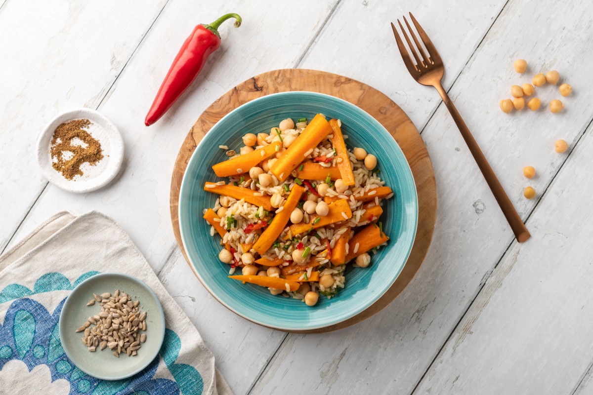 Arroz con zanahoria asada y garbanzos