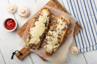 Tostada de champiñones
