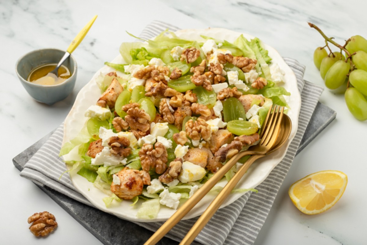 Salade met kip en druiven