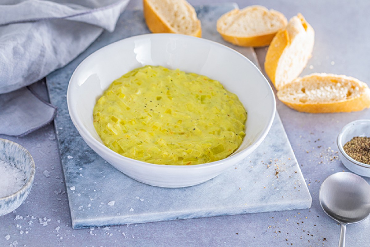 Zupa serowo-porowa