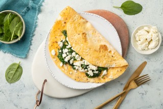 Omlet ze szpinakiem i serem feta