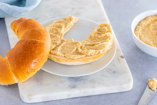 Panini con ricotta di tofu alla frutta