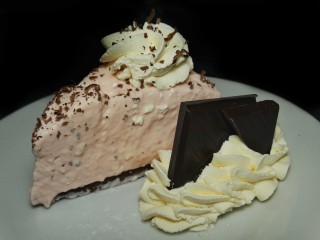 Keto no bake strawberry cheesecake
