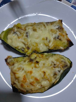 Calabacín relleno de anchoas