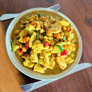 Curry mit Kichererbsen und Kokos
